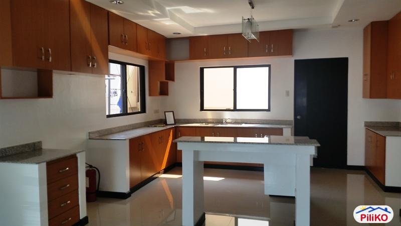 5 bedroom House and Lot for sale in Other Cities in Metro Manila