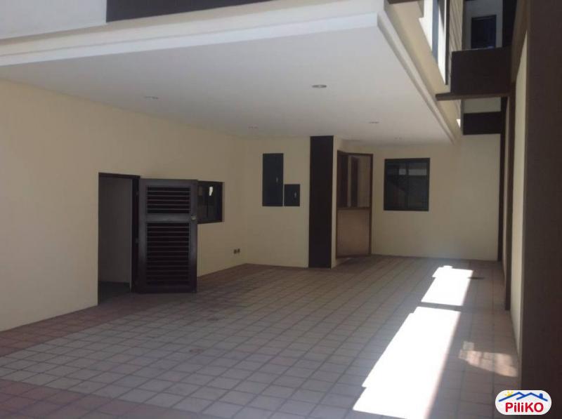 5 bedroom Townhouse for sale in Quezon City - image 2