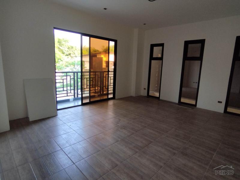 5 bedroom Townhouse for sale in San Mateo - image 3