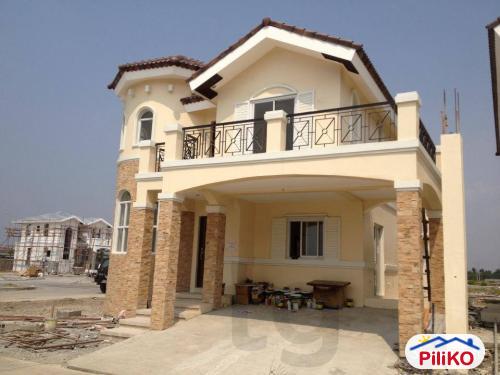 Pictures of 4 bedroom House and Lot for sale in Manila