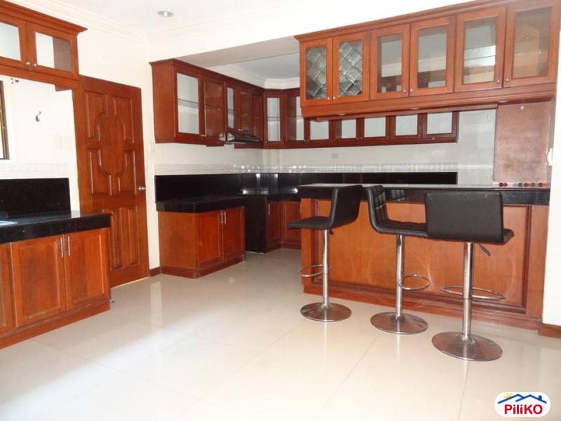 4 bedroom House and Lot for sale in Talisay in Philippines - image