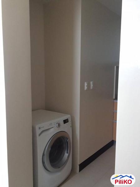 Room in condominium for rent in Consolacion - image 4