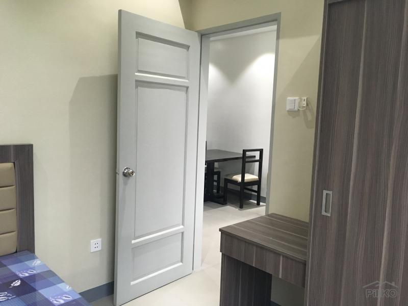 Room in condominium for rent in Cebu City - image 2