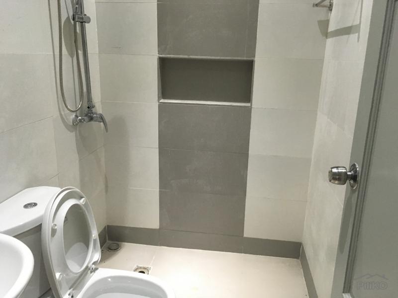 Room in condominium for rent in Cebu City - image 3